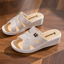 Liora Orthopädische Sandalen